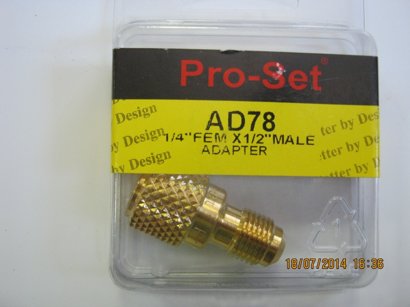 Штуцер R410  FM1/4 SAE* M1/2  AD78